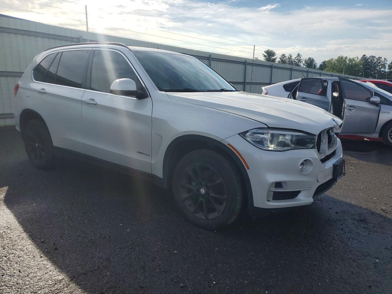 2016 BMW X5 xDrive35I - zdjęcie 4