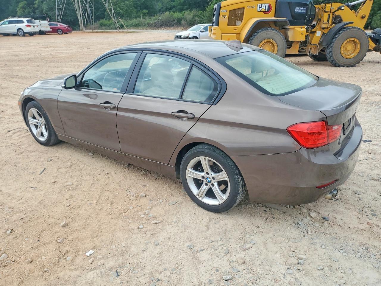 2014 BMW 328 I - zdjęcie 2