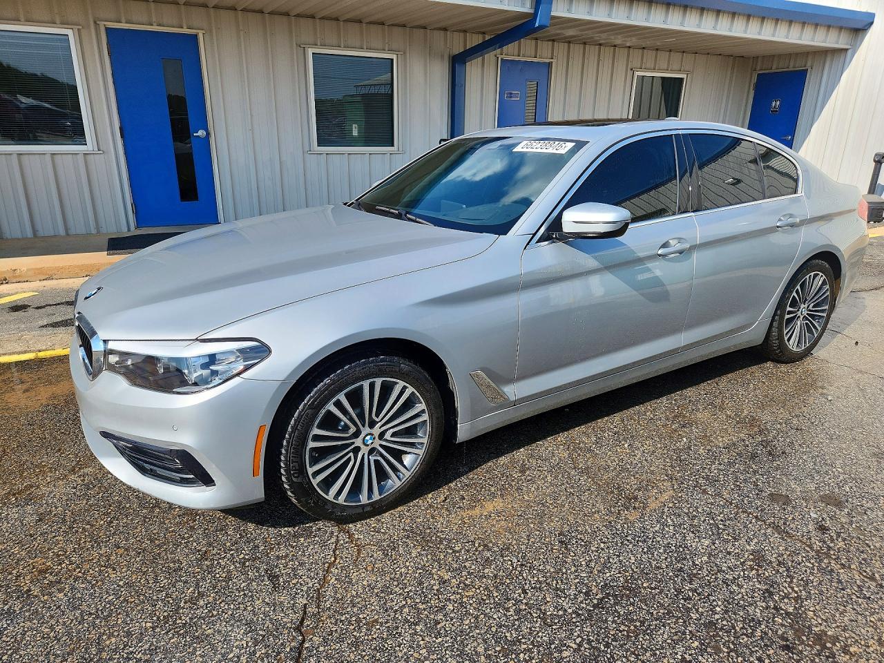 2019 BMW 530 I - zdjęcie główne
