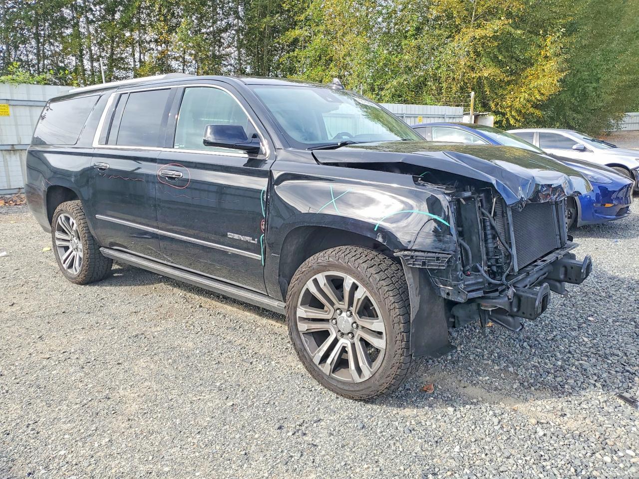 2020 GMC Yukon Xl Denali - zdjęcie 4