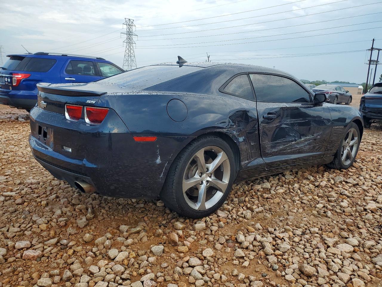 Chevrolet Camaro Coupe - zdjęcie 3