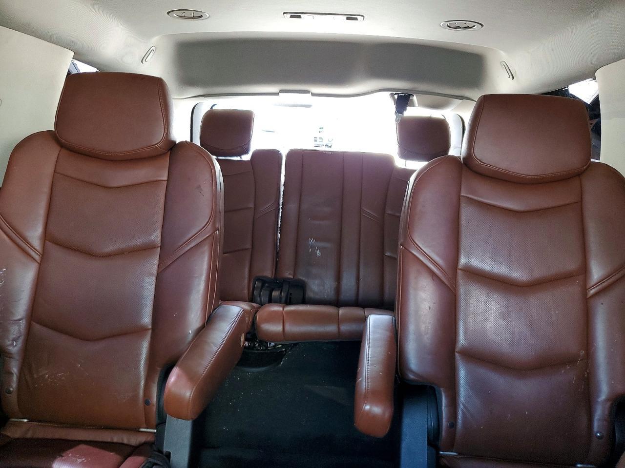 2016 Cadillac Escalade Premium - zdjęcie 10