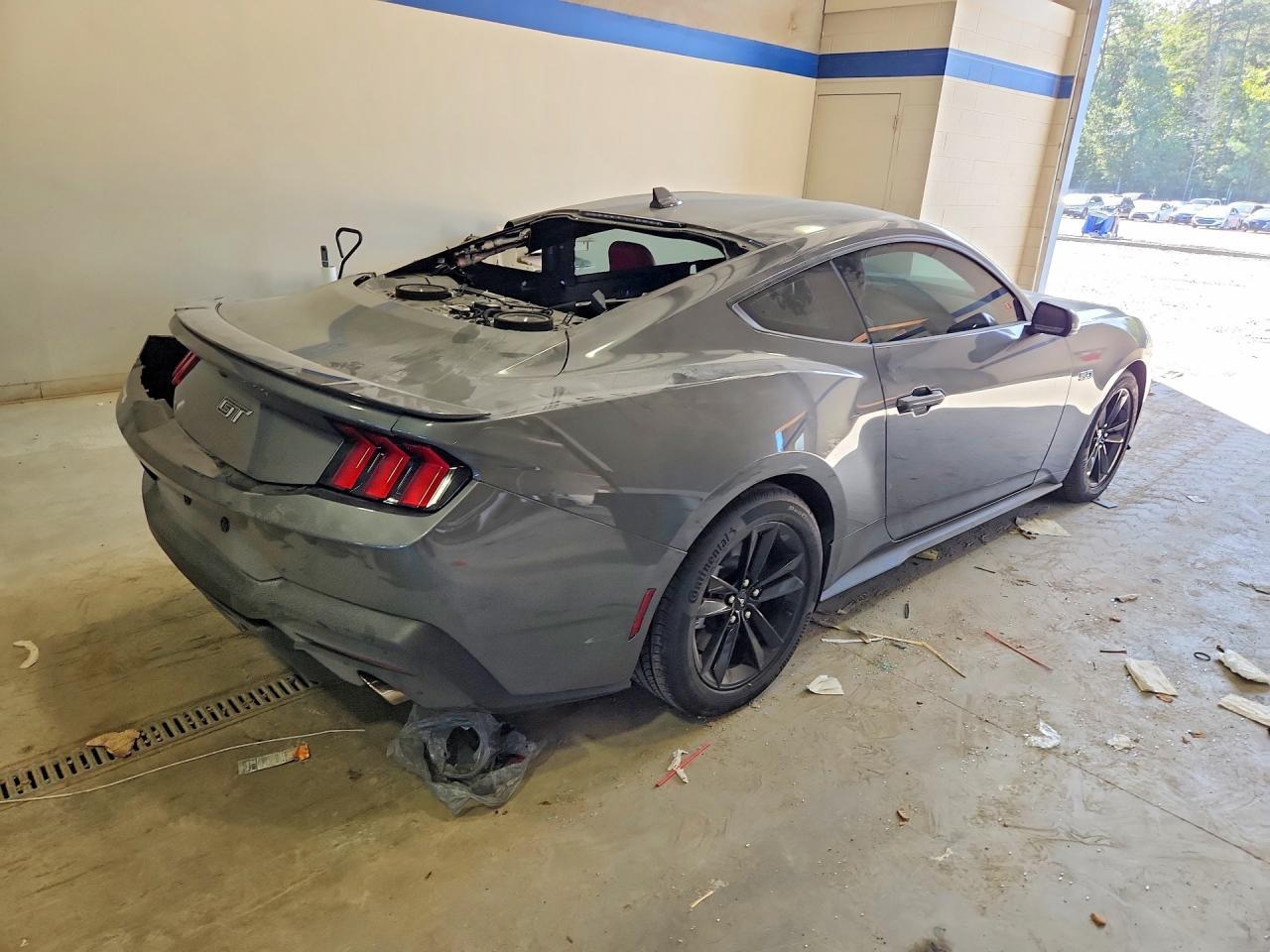 2025 Ford Mustang Gt - zdjęcie 3