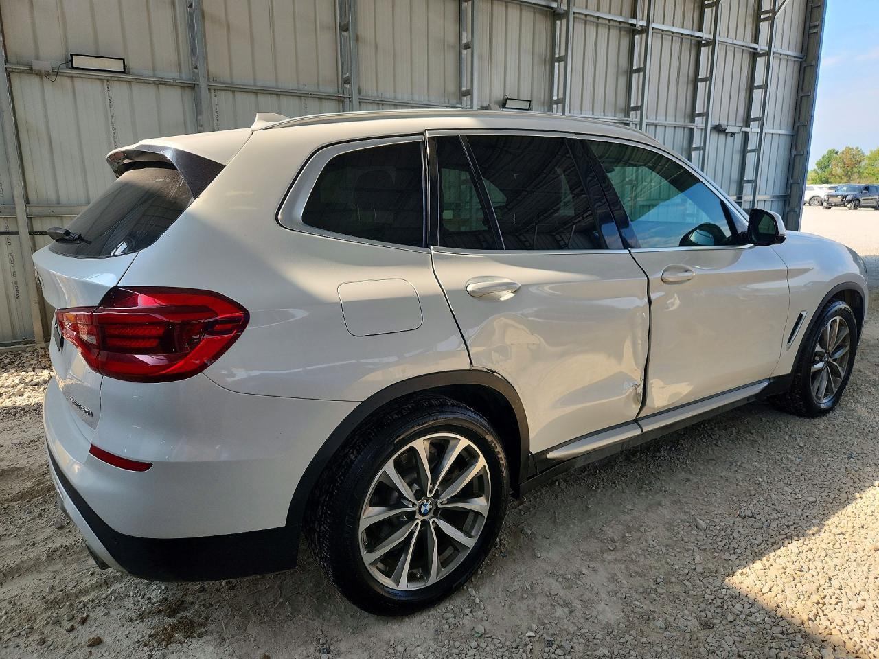 BMW X3 - zdjęcie 3