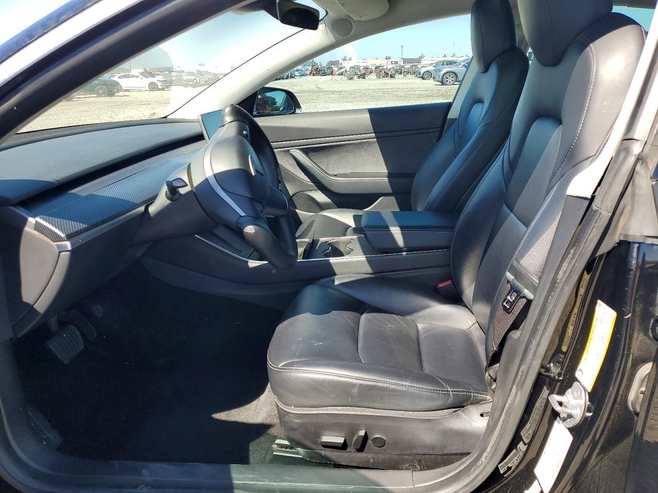 2019 Tesla Model 3 - zdjęcie 7