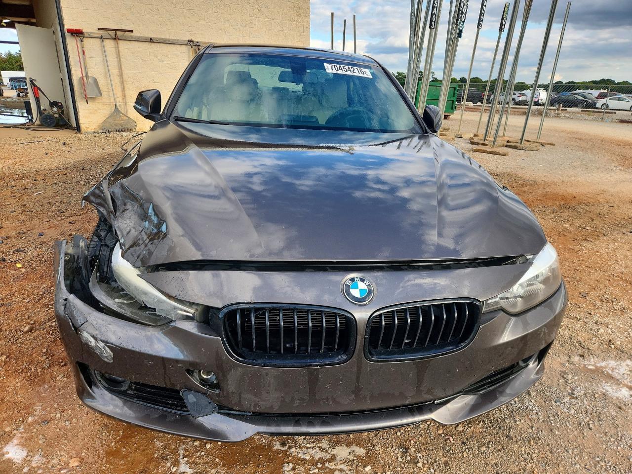2014 BMW 320 I - zdjęcie 5