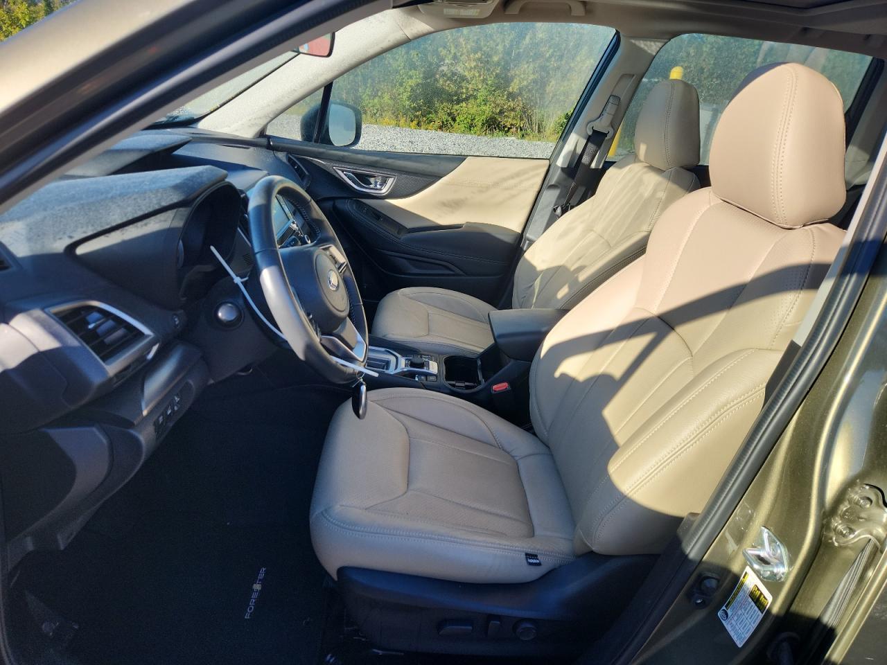 2023 Subaru Forester Premium - zdjęcie 7
