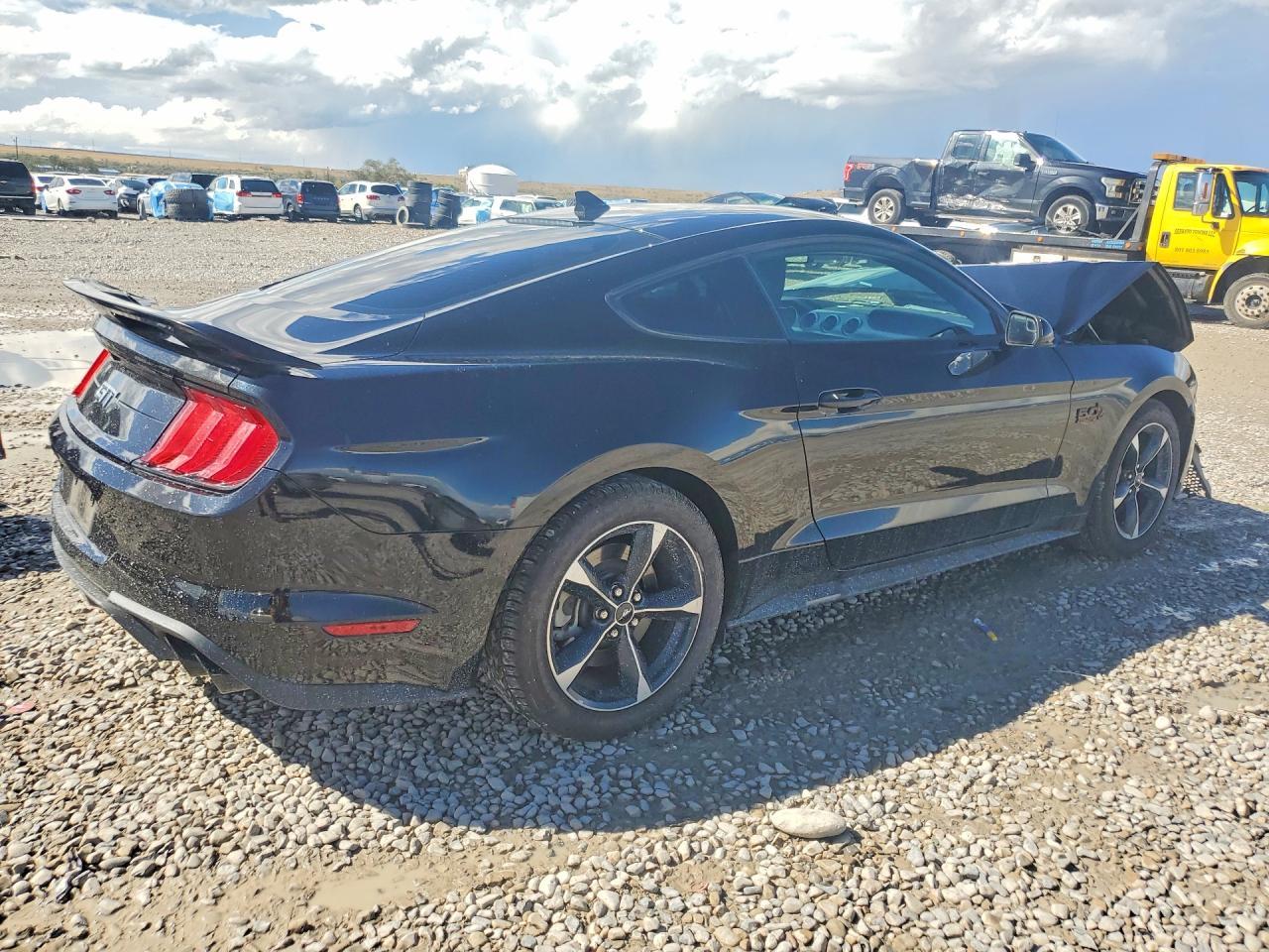 2020 Ford Mustang Gt - zdjęcie 3