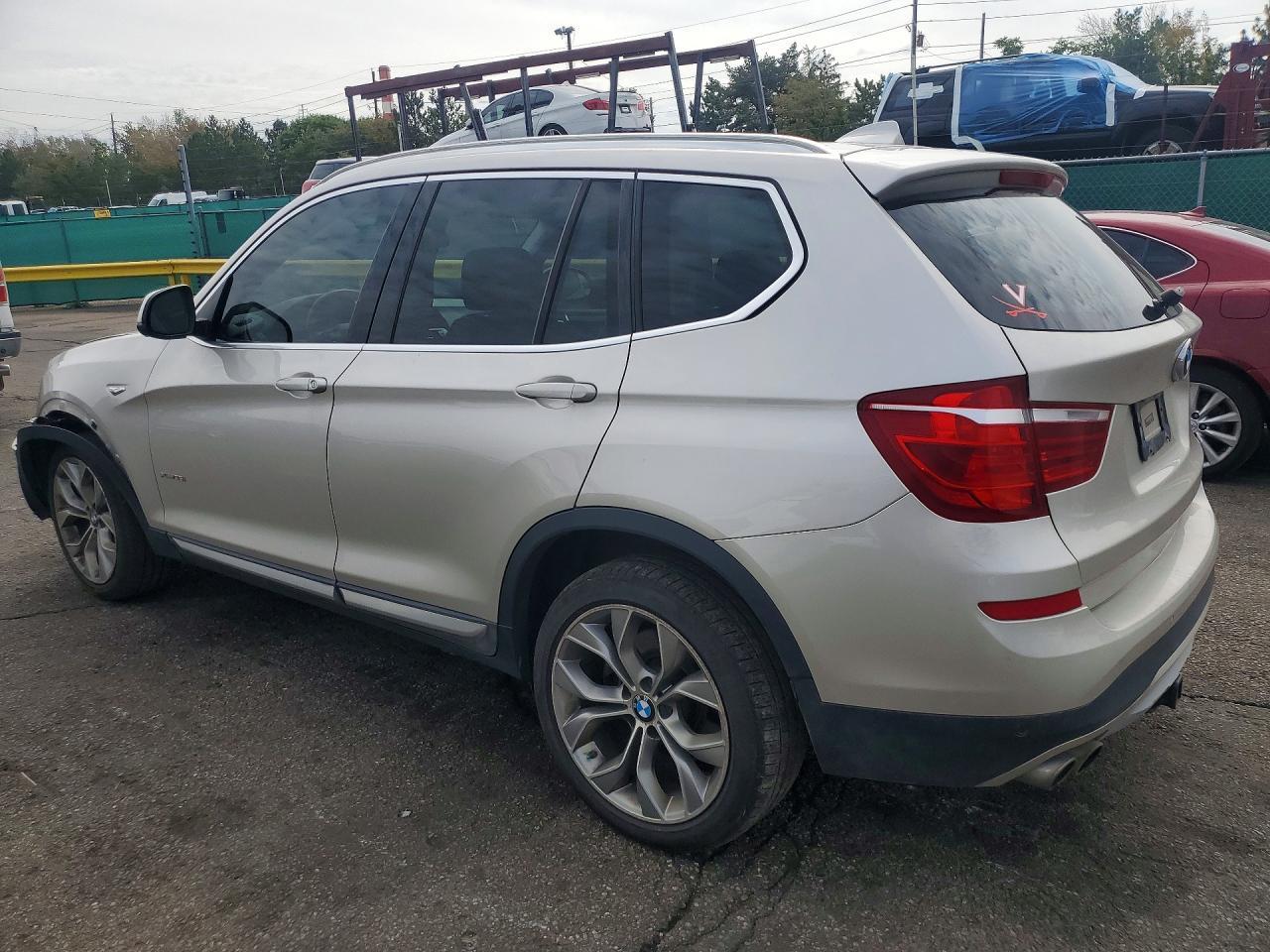 2017 BMW X3 xDrive35I - zdjęcie 2