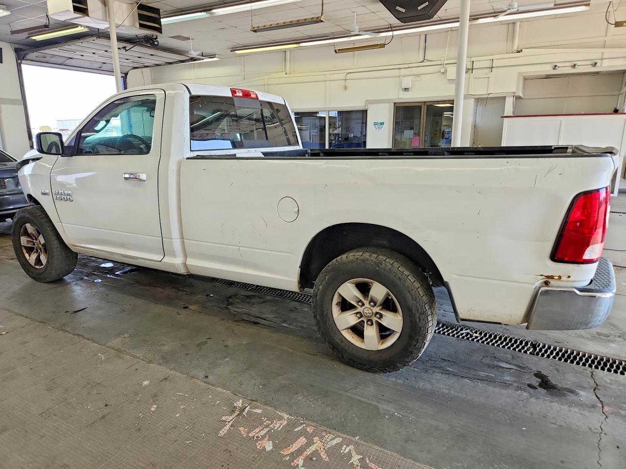 2016 Ram 1500 Slt - zdjęcie 2