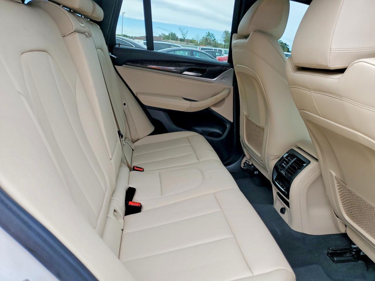 2018 BMW X3 xDrive30I - zdjęcie 11