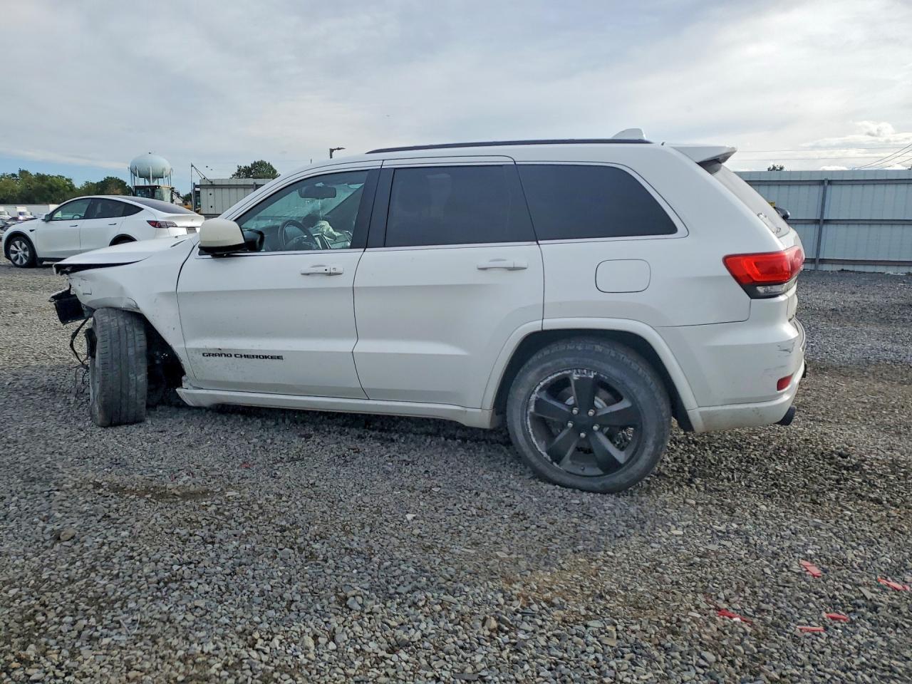 2015 Jeep Grand Cherokee Laredo - zdjęcie 2