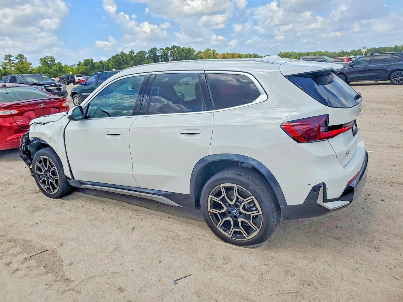 BMW X1 - zdjęcie 3