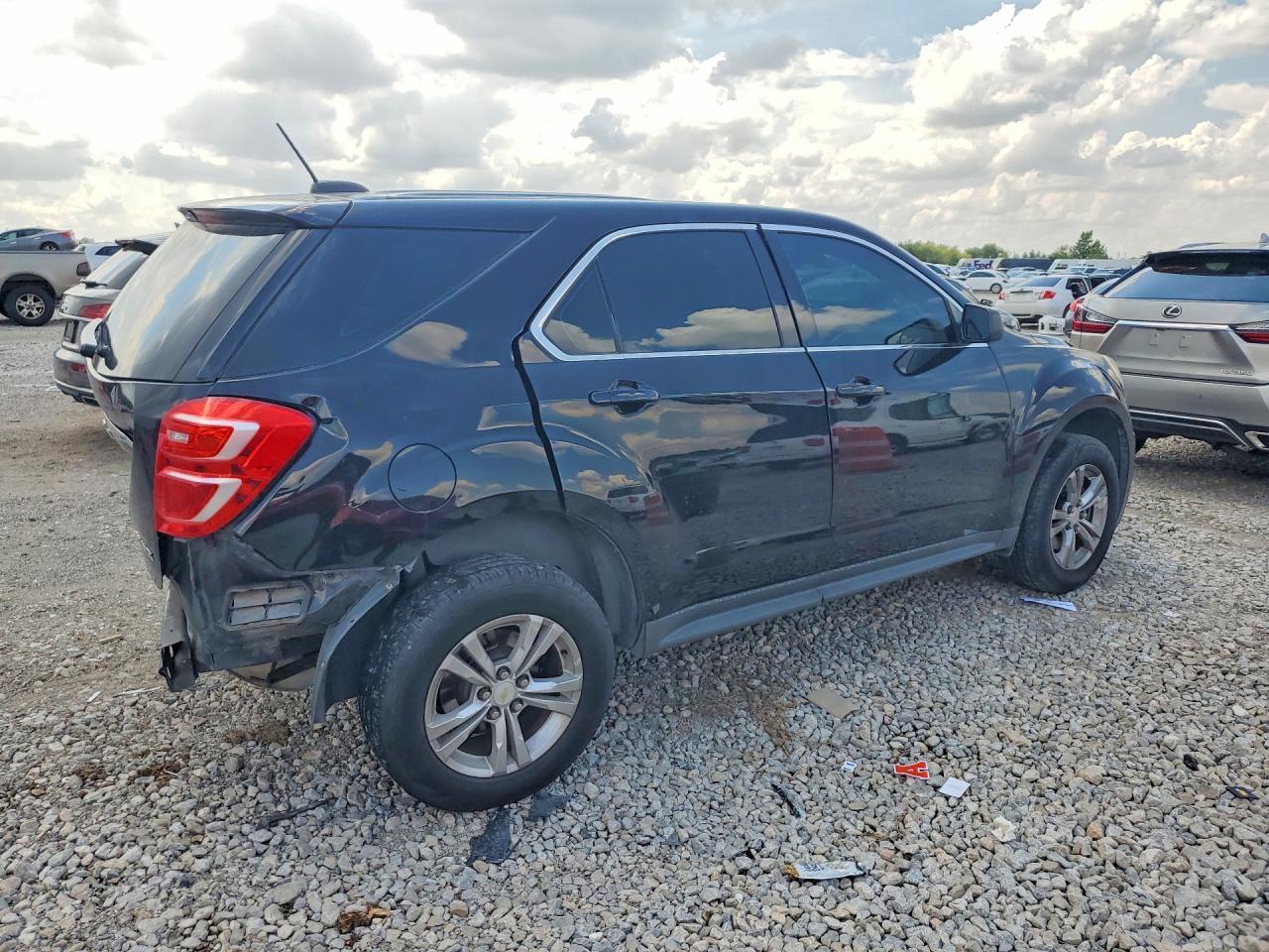 2016 Chevrolet Equinox Ls - zdjęcie 3