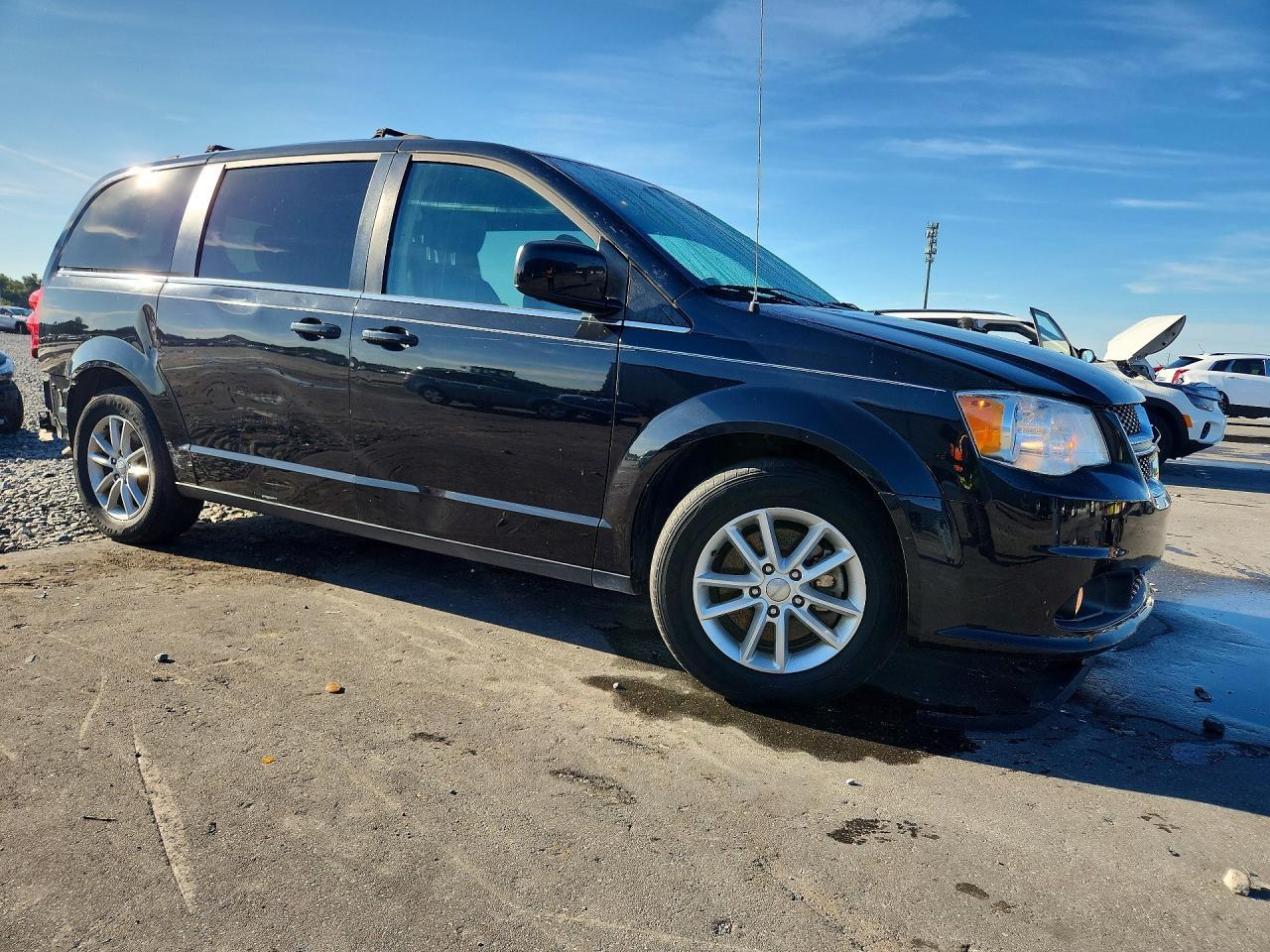 2020 Dodge Grand Caravan Sxt - zdjęcie 4