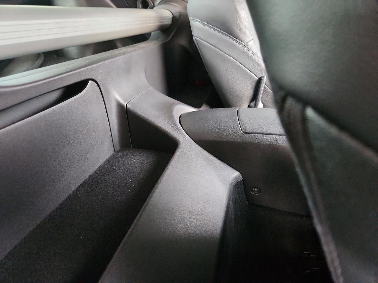 2014 Nissan 370Z Touring - zdjęcie 10
