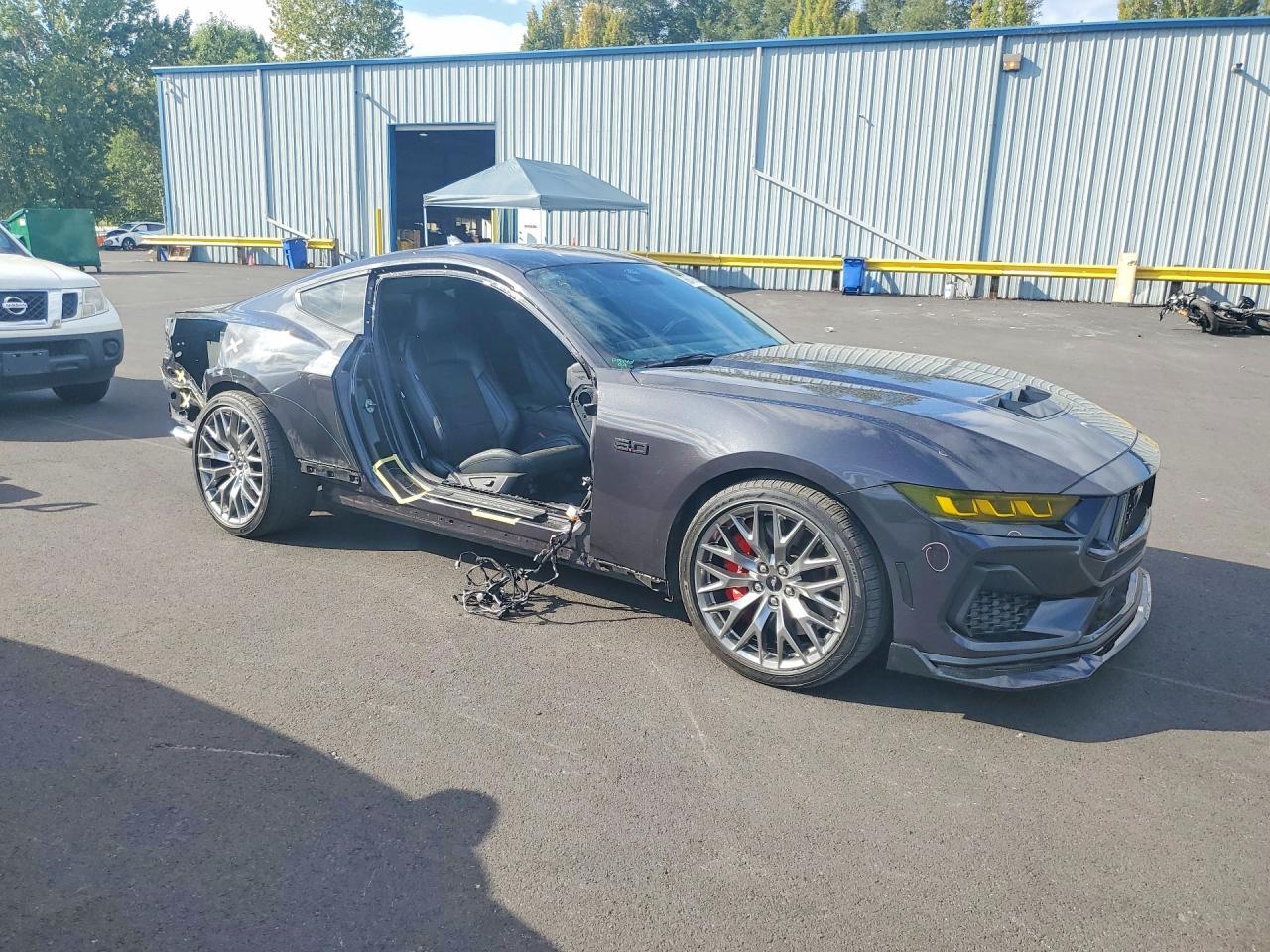 2024 Ford Mustang Gt - zdjęcie 4