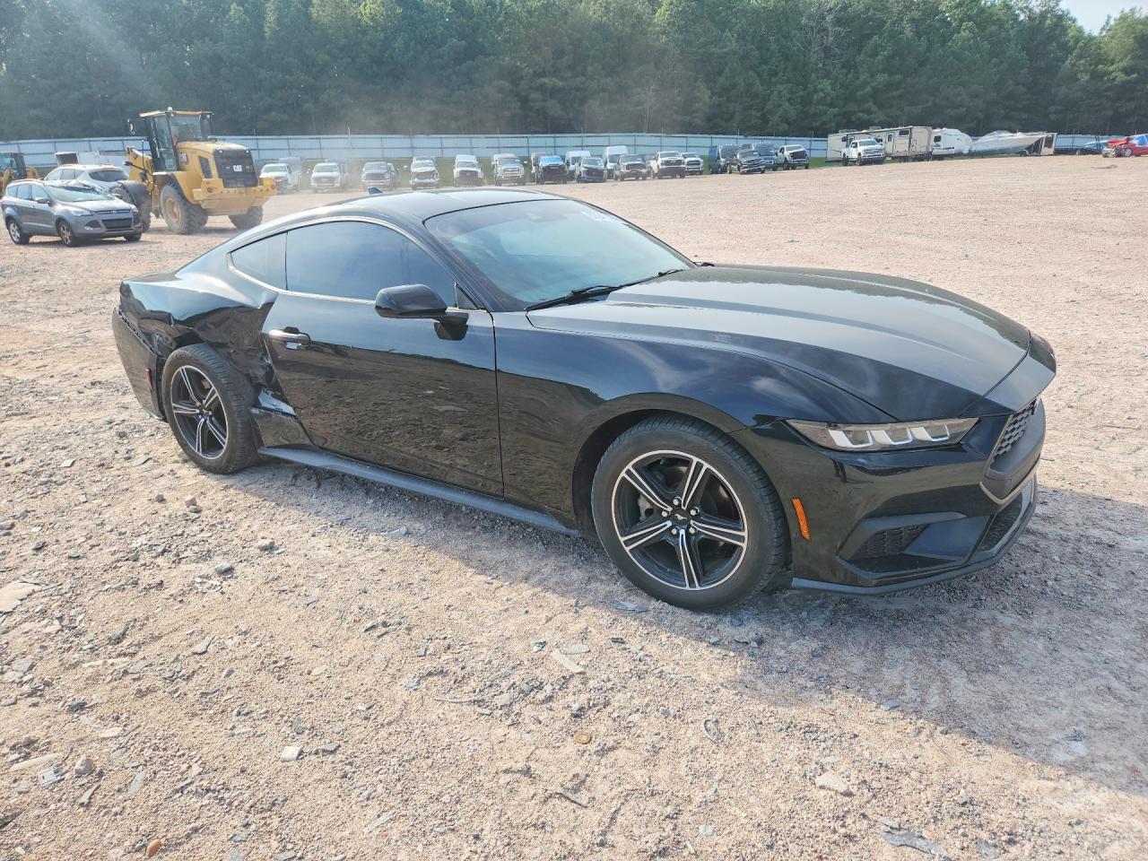 2024 Ford Mustang - zdjęcie 4