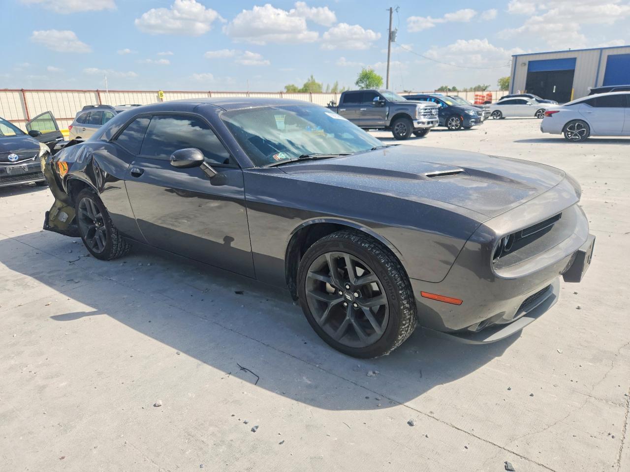 2023 Dodge Challenger Sxt - zdjęcie 4