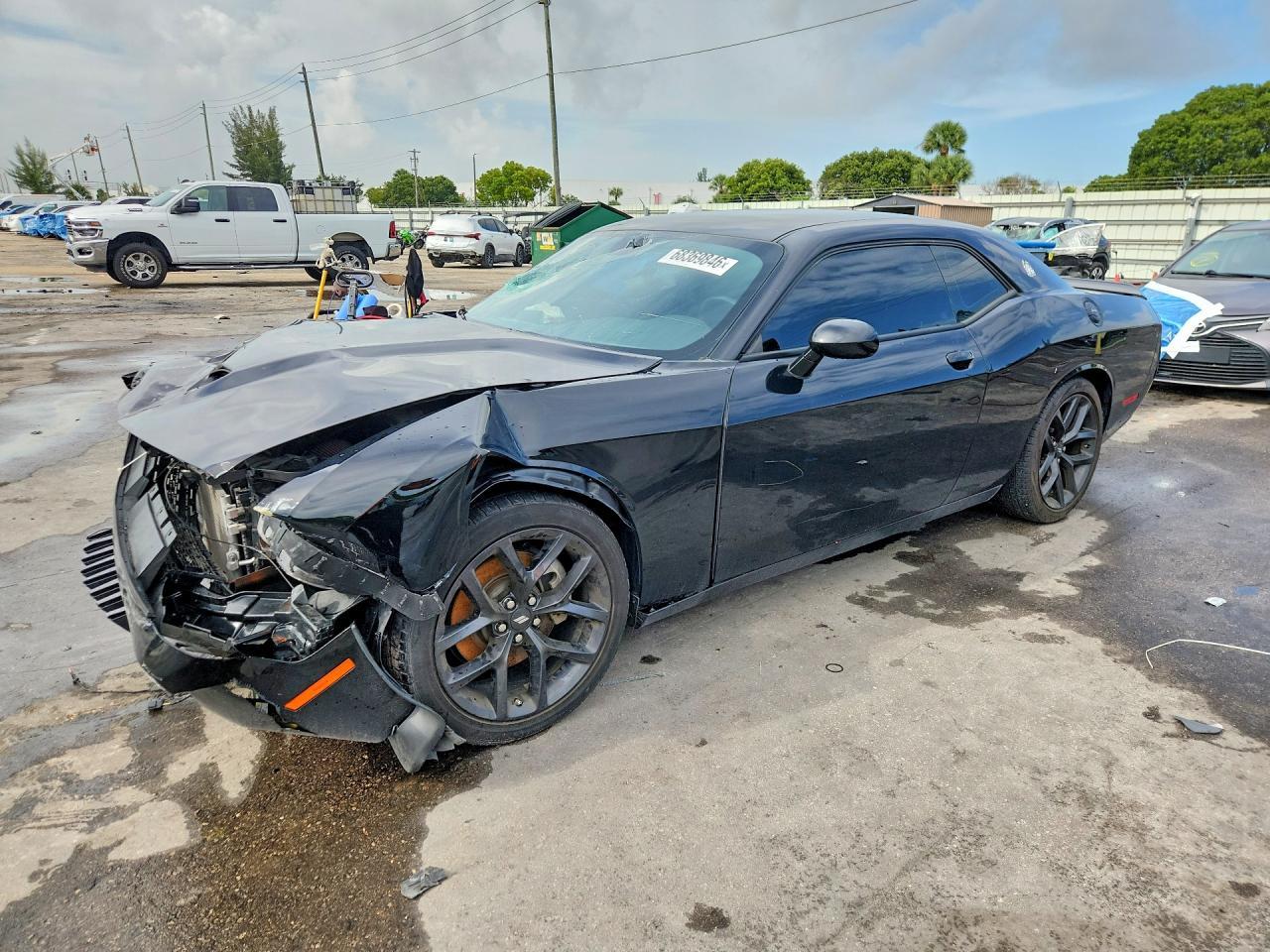 2022 Dodge Challenger Gt - zdjęcie główne