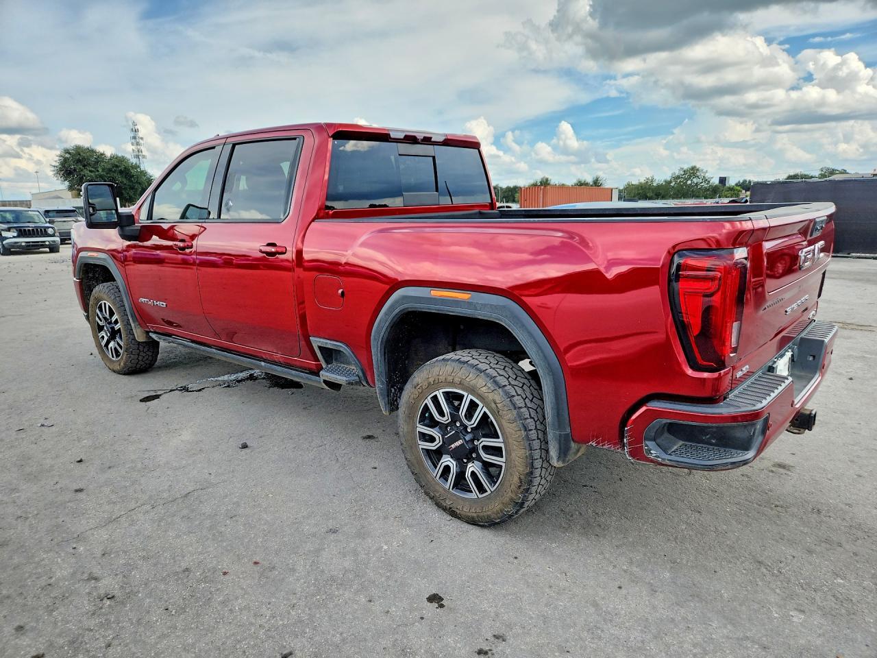 2022 GMC Sierra At4 - zdjęcie 2