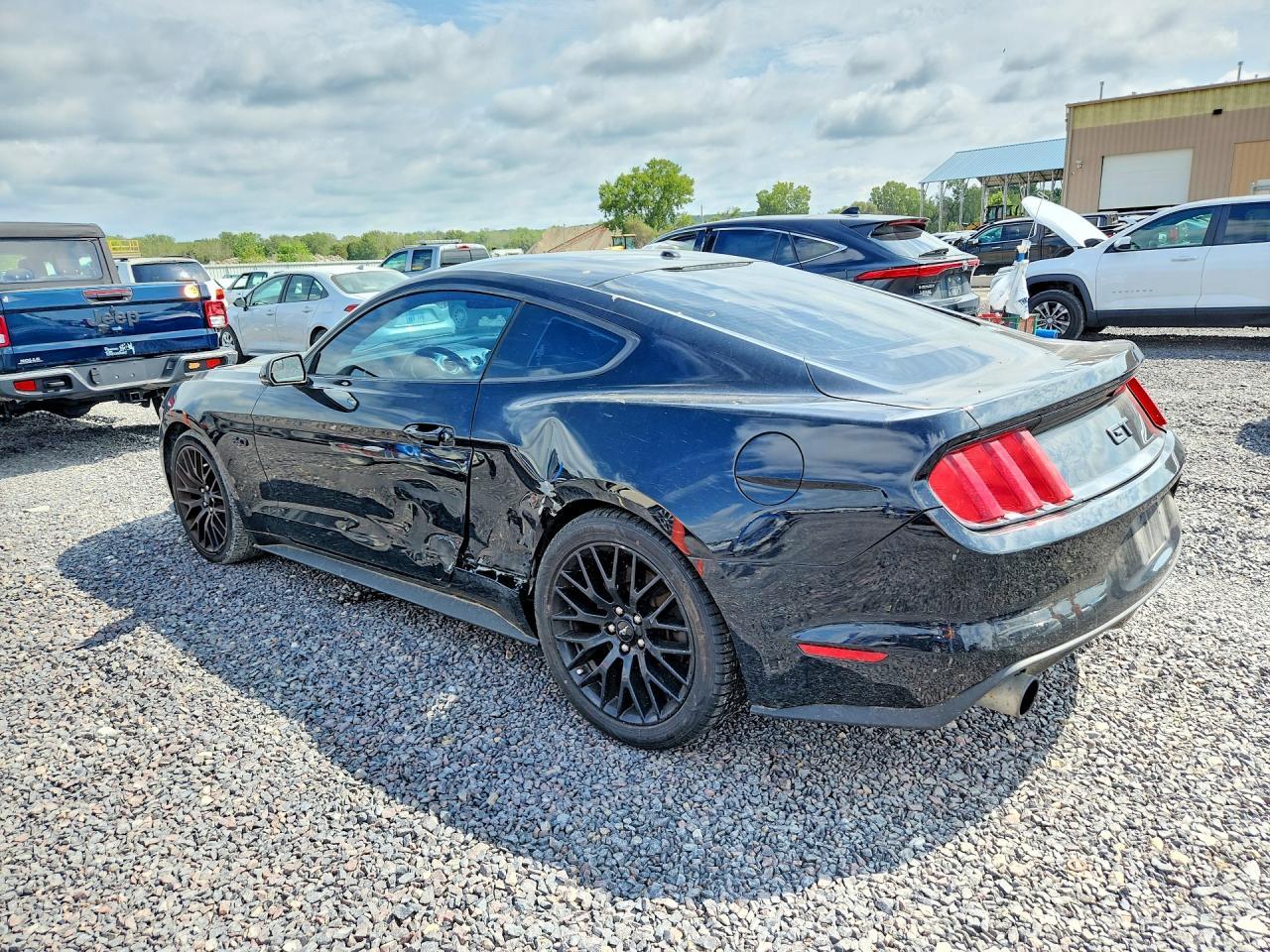 2017 Ford Mustang Gt - zdjęcie 2