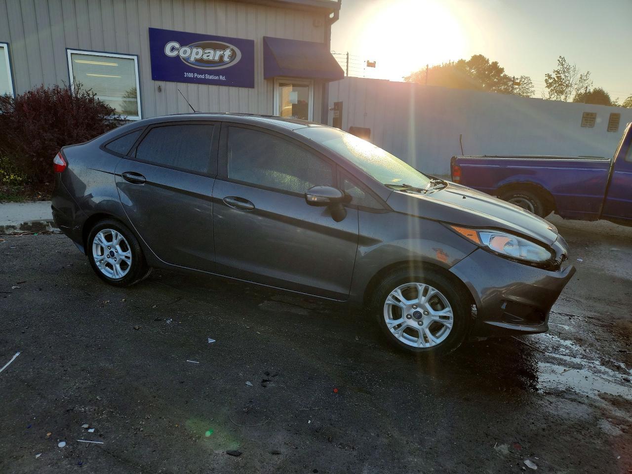 2015 Ford Fiesta Se - zdjęcie 4