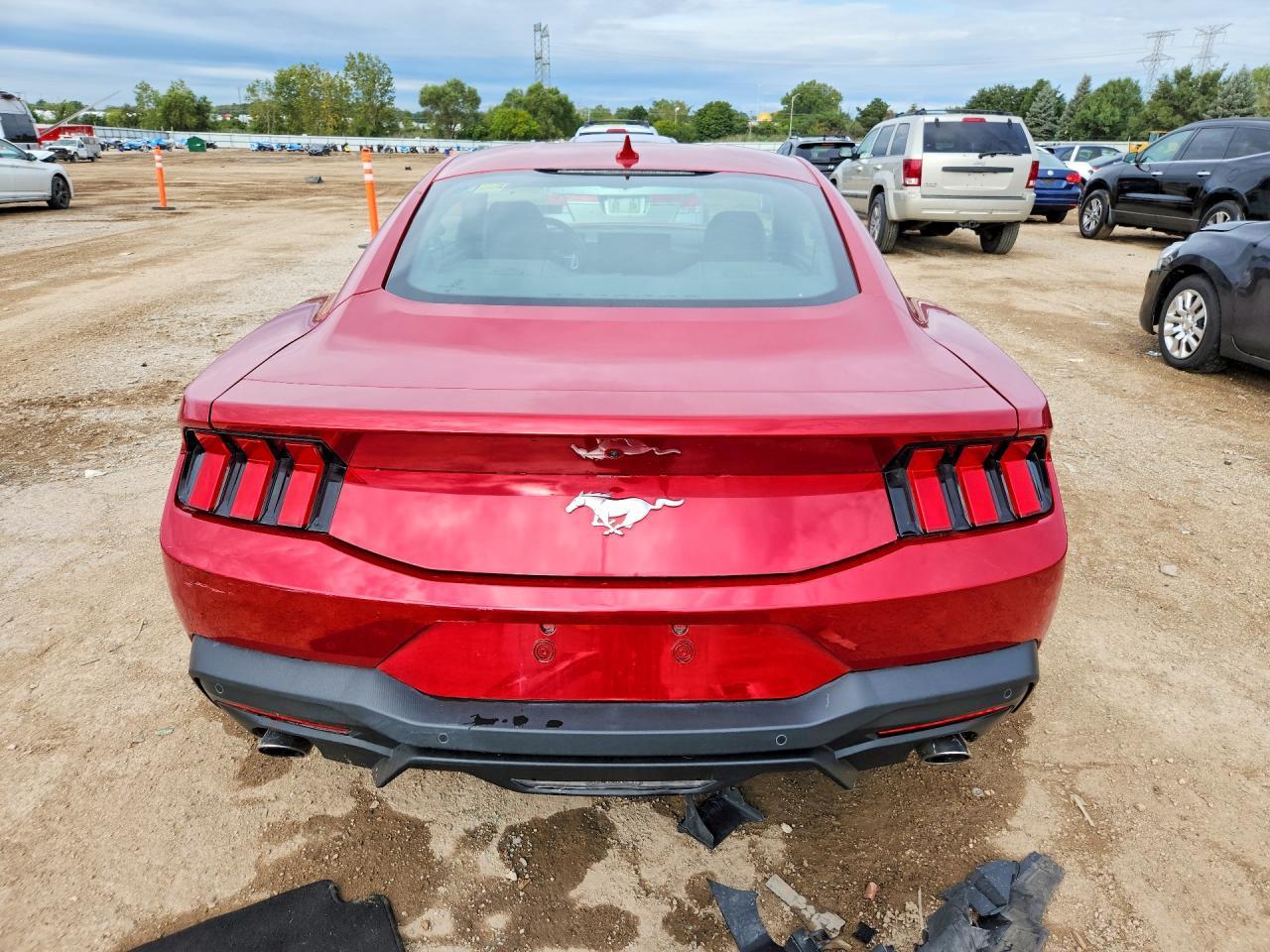 2024 Ford Mustang - zdjęcie 6