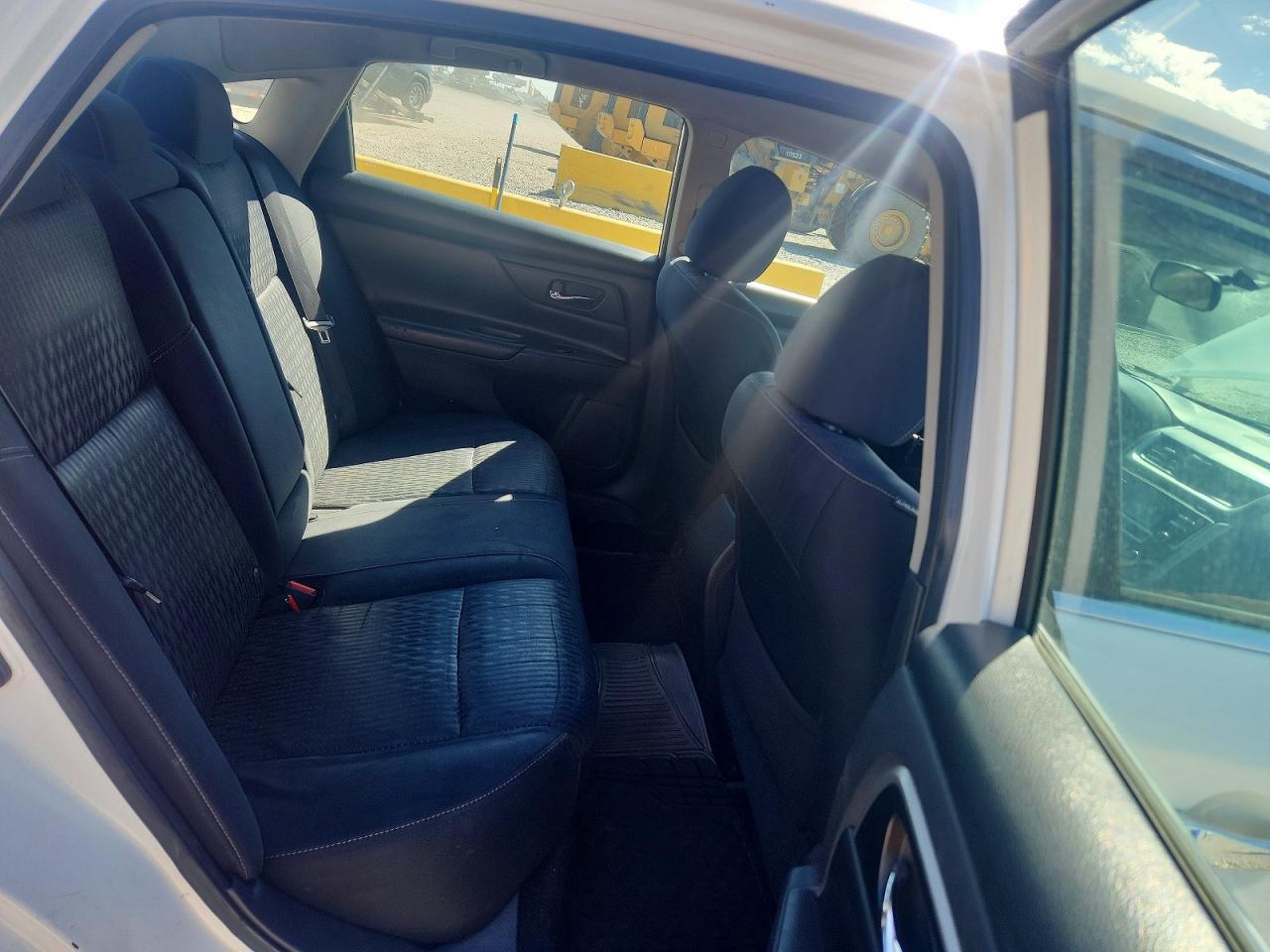 2016 Nissan Altima 2.5 S - zdjęcie 10