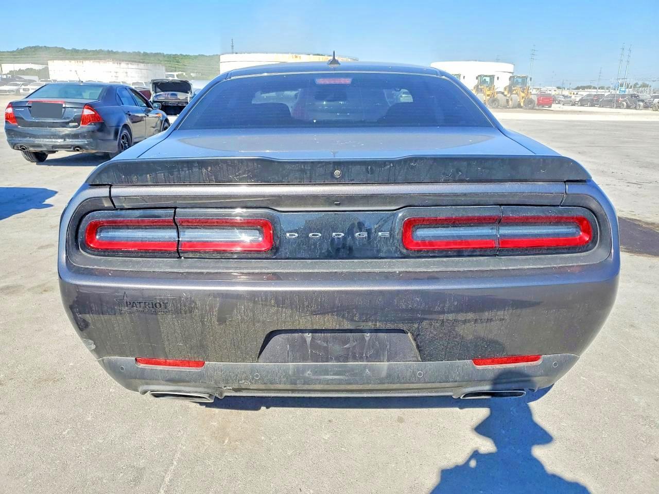 2023 Dodge Challenger R/T - zdjęcie 6