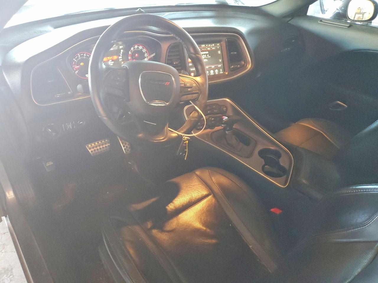 2016 Dodge Challenger Sxt - zdjęcie 8