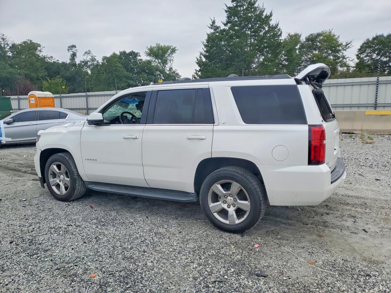 2018 Chevrolet Tahoe K1500 Lt - zdjęcie 2