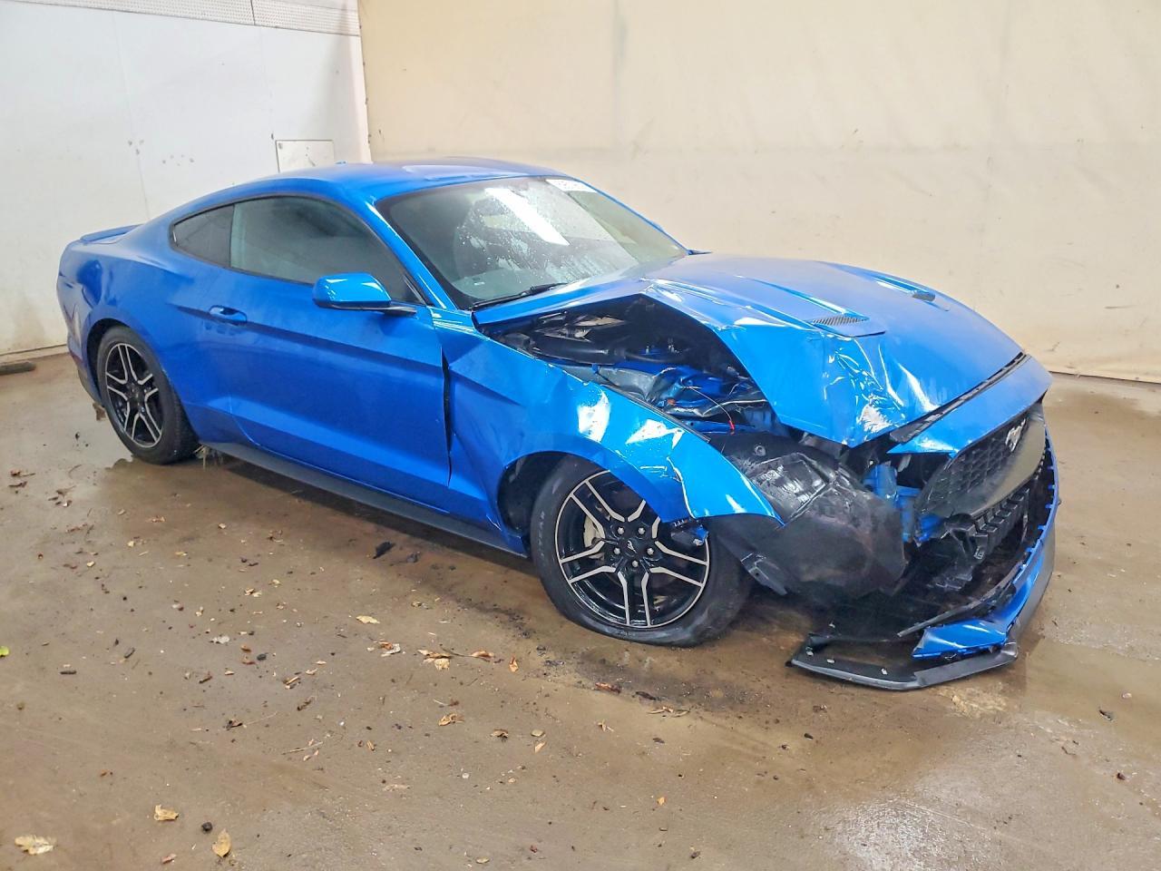 2019 Ford Mustang - zdjęcie 4
