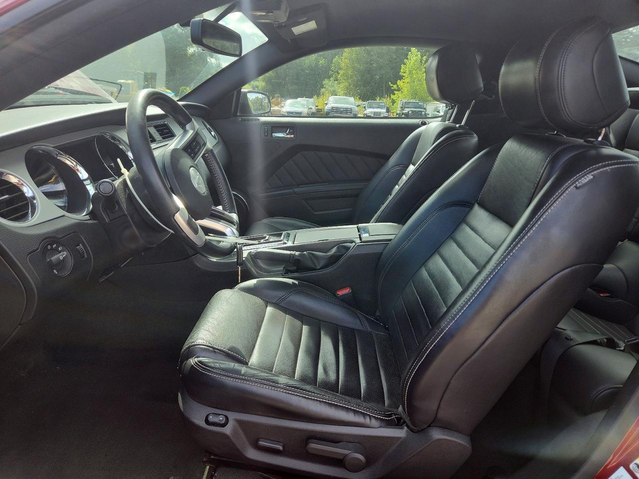 2014 Ford Mustang V6 Coupe - zdjęcie 7