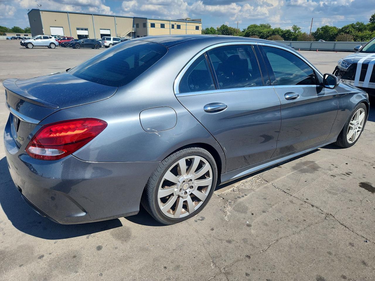 2017 Mercedes-Benz C 300 - zdjęcie 3