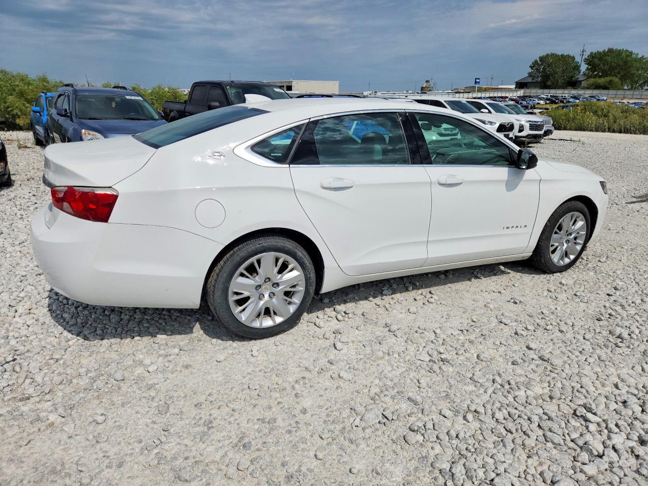 2017 Chevrolet Impala Ls - zdjęcie 3