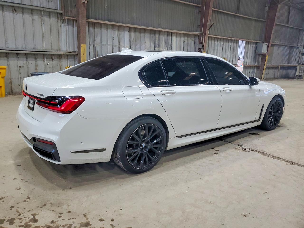 2020 BMW 740 I - zdjęcie 3