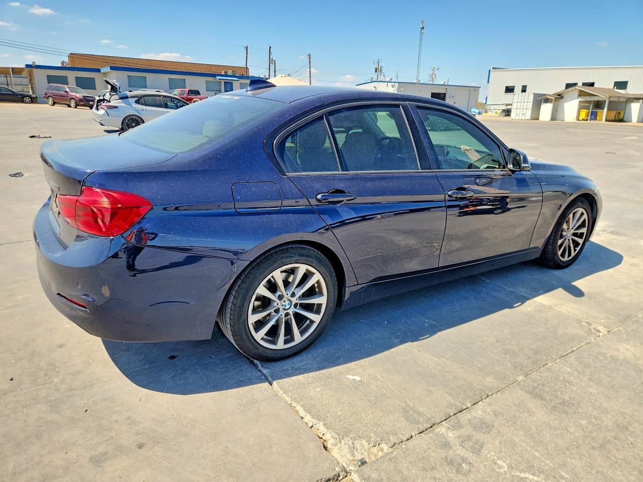 2016 BMW 320 I - zdjęcie 3