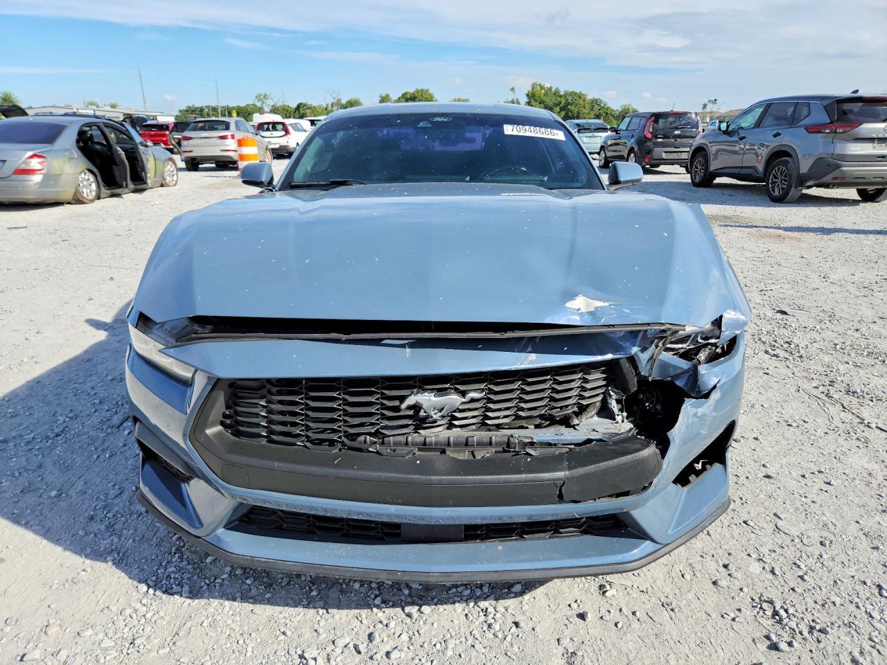 2024 Ford Mustang - zdjęcie 5