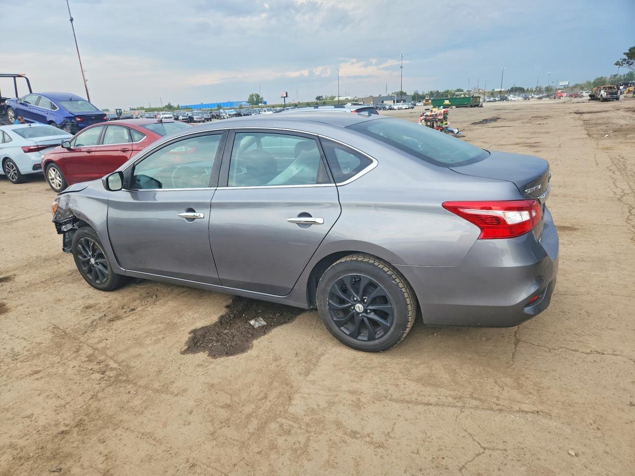 2019 Nissan Sentra Sv - zdjęcie 2