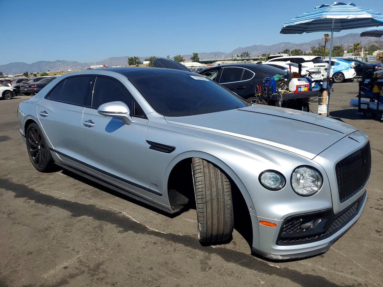 2022 Bentley Flying Spur - zdjęcie 4