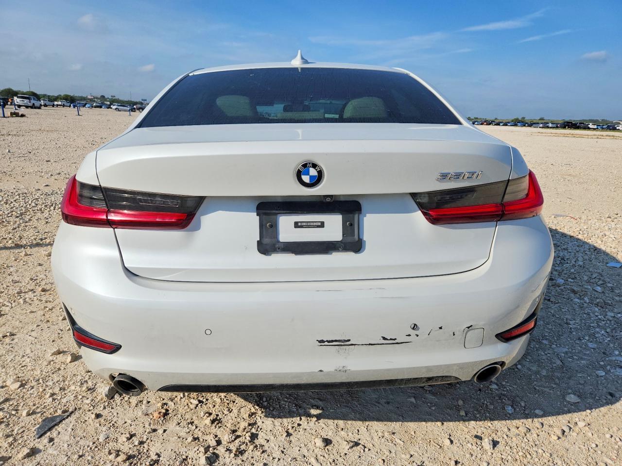 2021 BMW 330I - zdjęcie 6