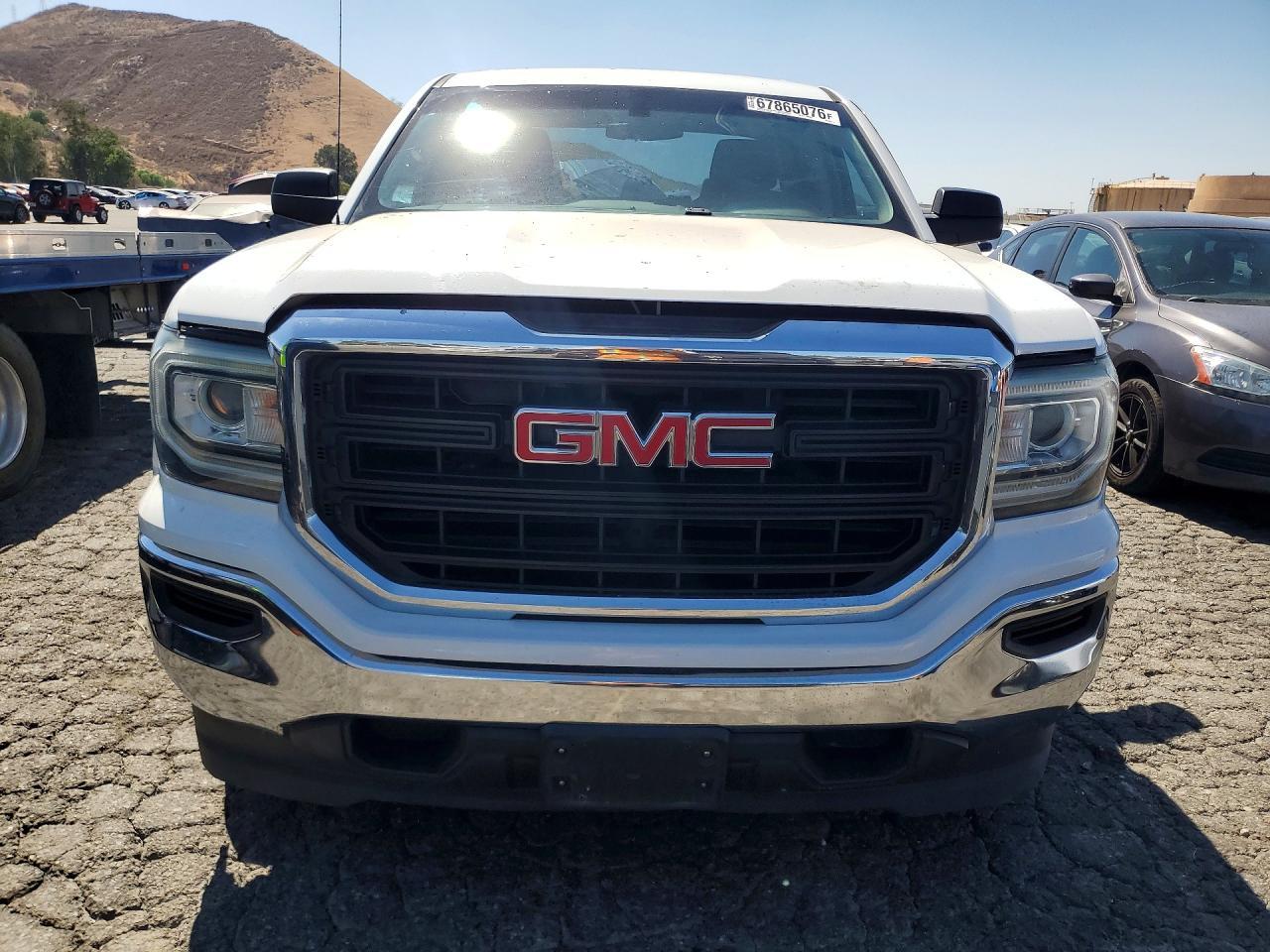 2018 GMC Sierra C1500 - zdjęcie 5