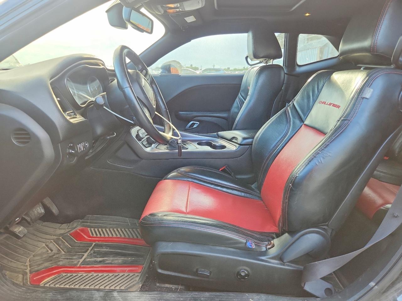 2016 Dodge Challenger Sxt - zdjęcie 7