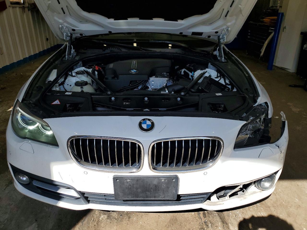 2016 BMW Seria 5 528i - zdjęcie 11