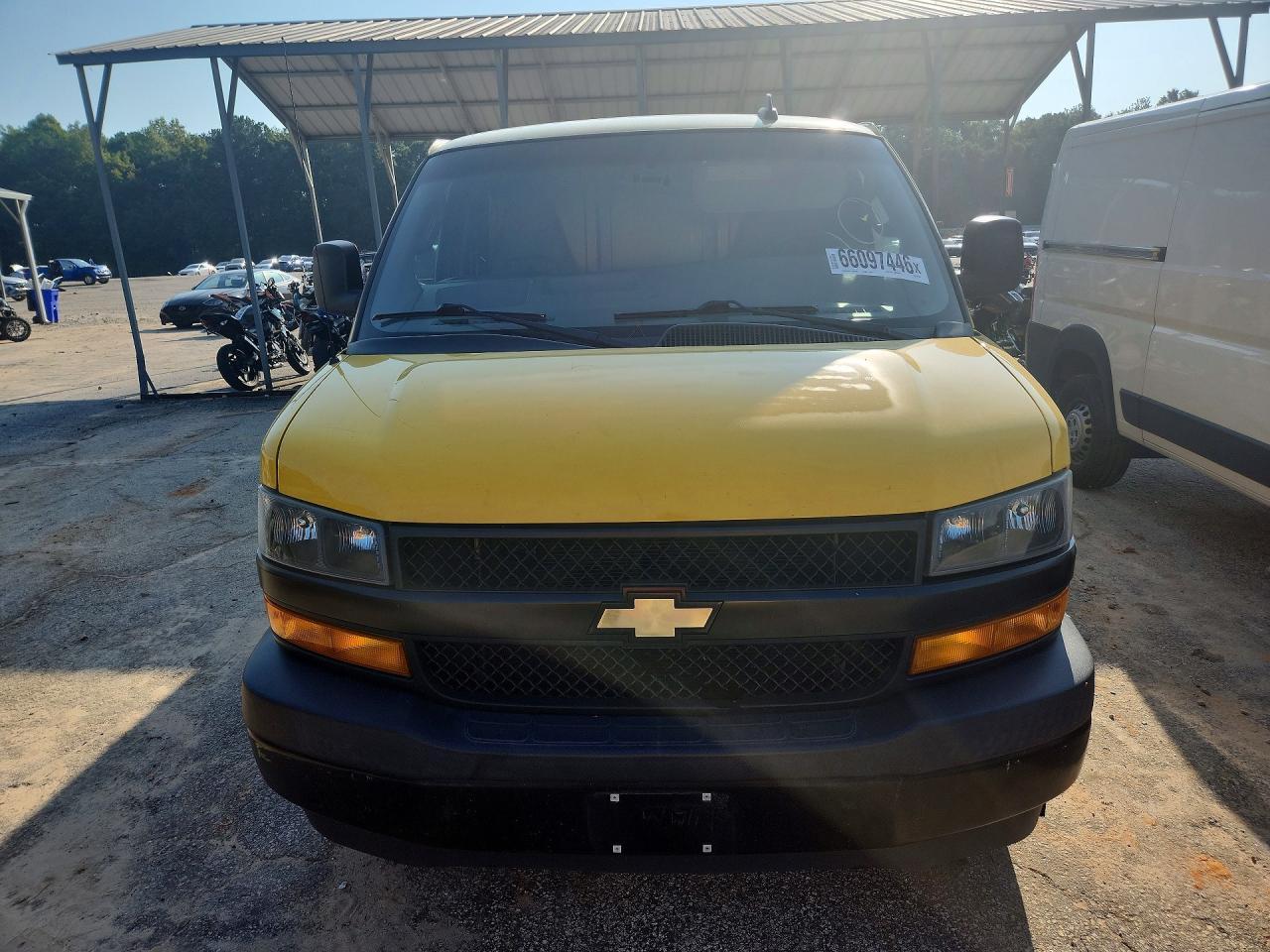 2020 Chevrolet Express G2500 - zdjęcie 5