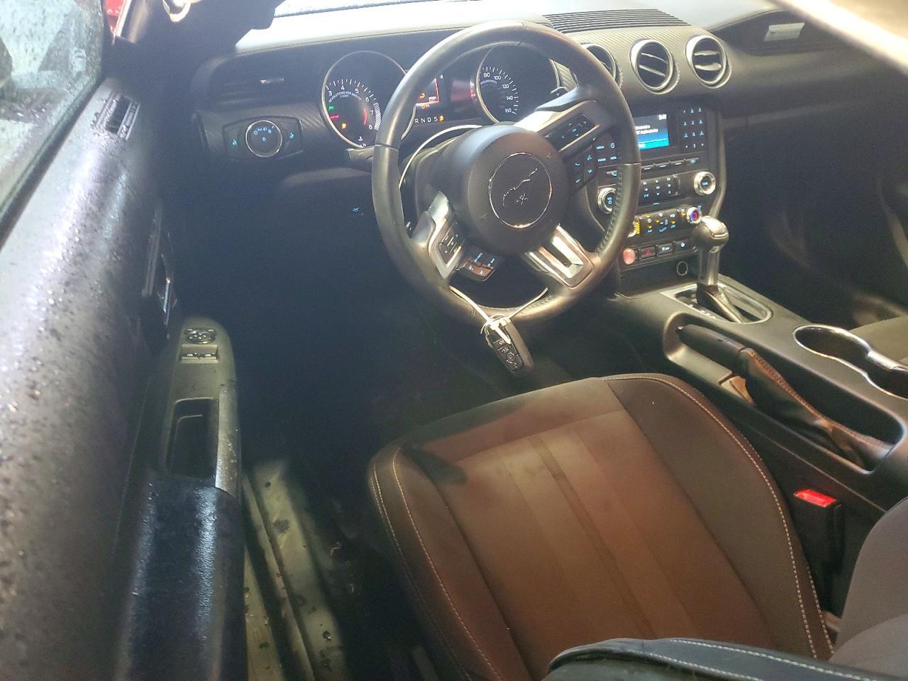2018 Ford Mustang - zdjęcie 8