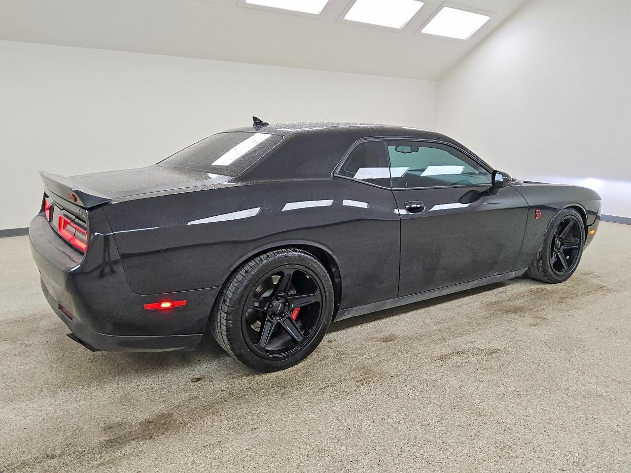 2015 Dodge Challenger Srt Hellcat - zdjęcie 3