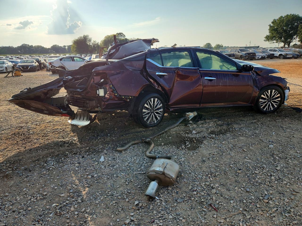 2024 Nissan Altima Sv - zdjęcie 3