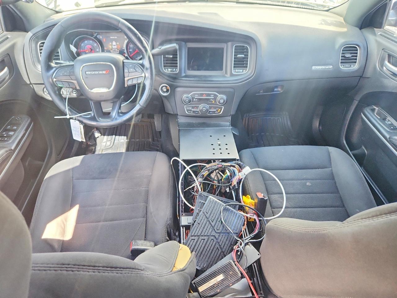 2019 Dodge Charger Police - zdjęcie 8